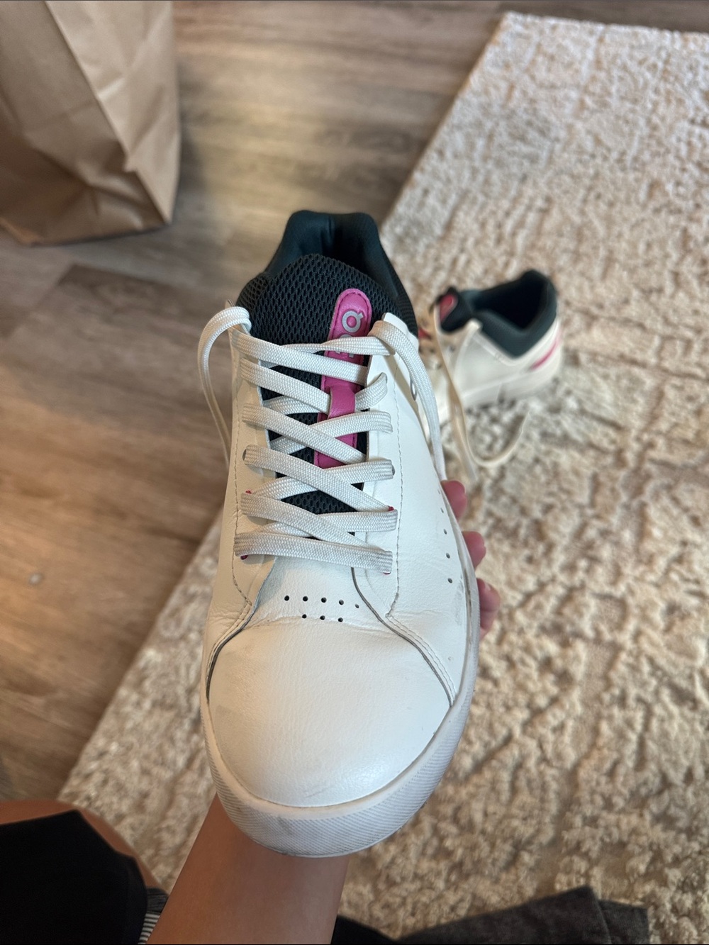 On cloud Rodger’s - White and Pink Women's Leather Sneakers - Picture 9 of 9